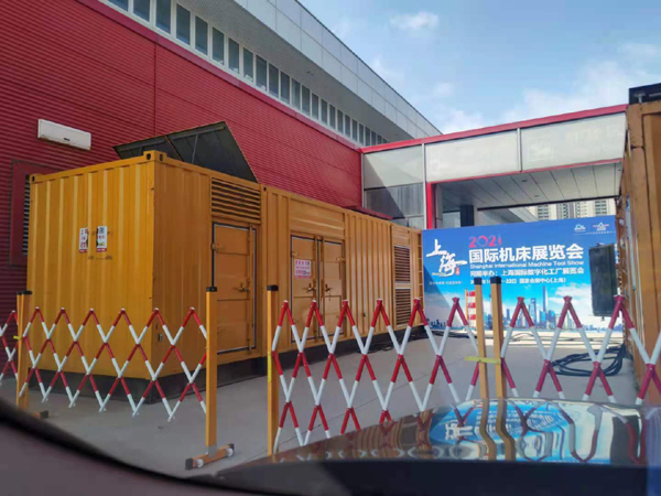 轮台出租发电机-柴油发电机和汽油发电机哪个更好一些?