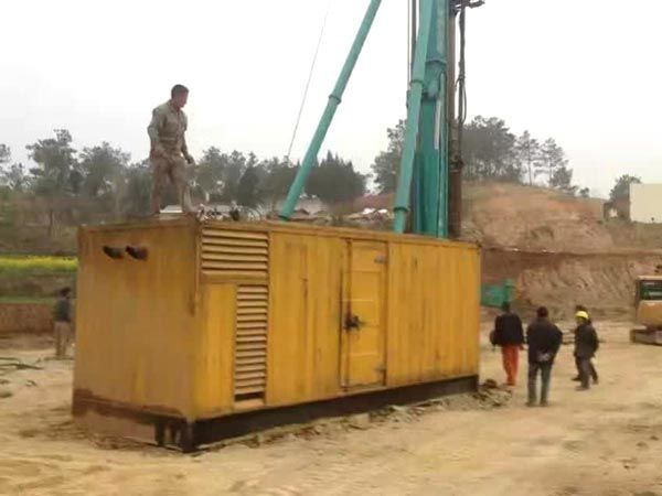 轮台如何判断水冷式机油散热器密封件是否需要更换？