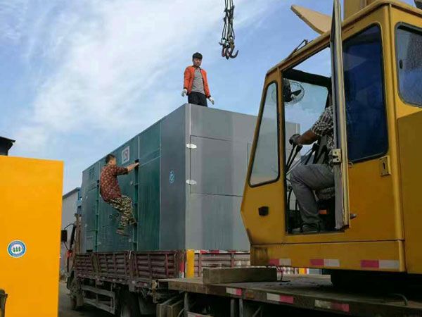 轮台更换水冷式机油散热器密封件的操作流程是怎样的？